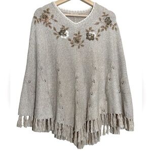 Landhaus Vintage  Cream and Tan Embroidered Knit Poncho with Fringe SZSmall